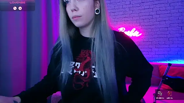 -Stacyy- online show from February 8, 4:14 am