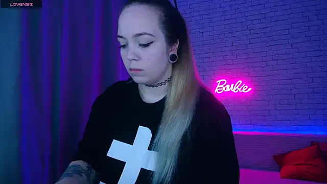 -Stacyy- online show from May 21, 3:15 am
