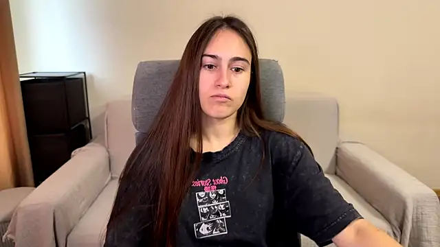 Snapshot of AliceKolltt chatting on November 18, 9:45 am AliceKolltt online show from November 18, 9:45 am