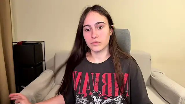 Snapshot of AliceKolltt chatting on June 4, 8:46 pm AliceKolltt online show from June 4, 8:46 pm