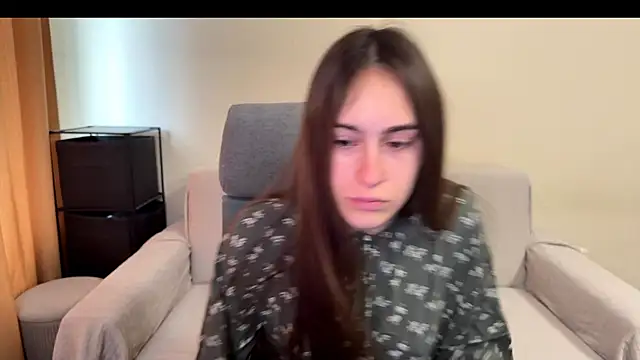 Snapshot of AliceKolltt chatting on November 24, 10:37 am AliceKolltt online show from November 24, 10:37 am