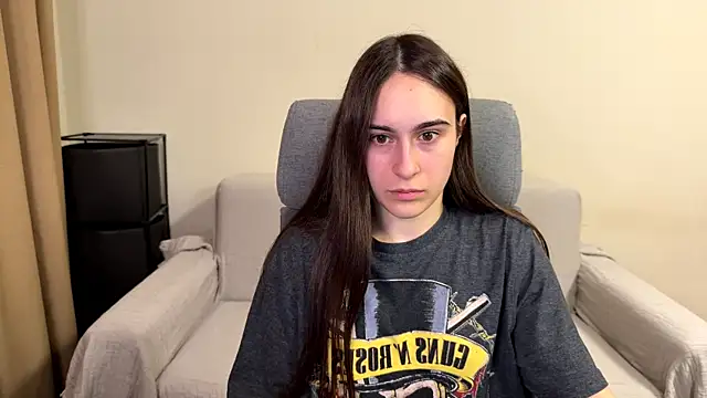 Snapshot of AliceKolltt chatting on June 9, 8:43 pm AliceKolltt online show from June 9, 8:43 pm
