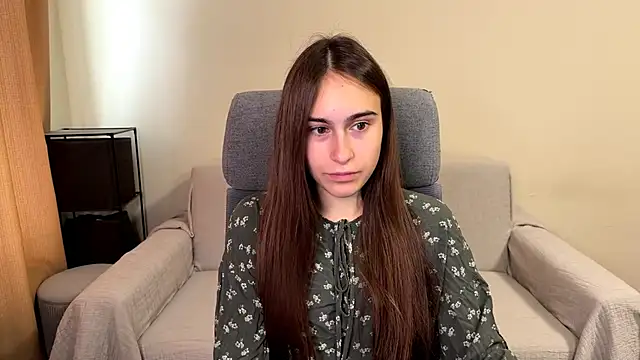 Snapshot of AliceKolltt chatting on October 14, 8:37 am AliceKolltt online show from October 14, 8:37 am