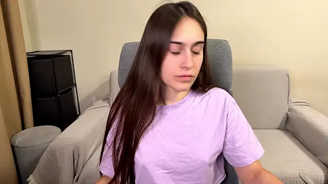 AliceKolltt online show from February 11, 4:18 pm