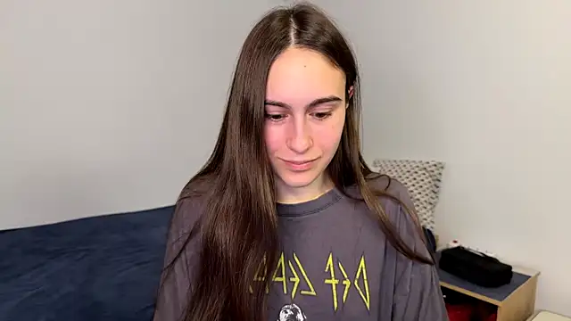 AliceKolltt online show from May 19, 6:15 pm