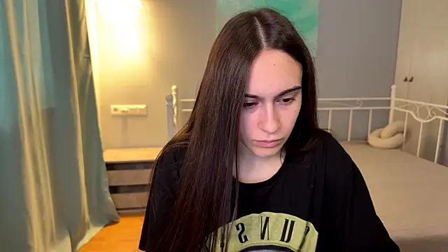 Snapshot of AliceKolltt chatting on June 26, 1:28 pm AliceKolltt online show from June 26, 1:28 pm