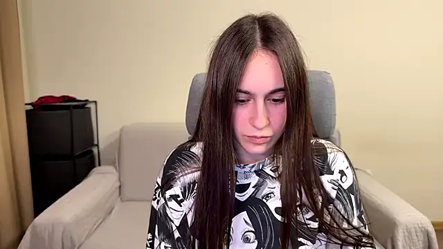AliceKolltt online show from May 31, 8:20 pm