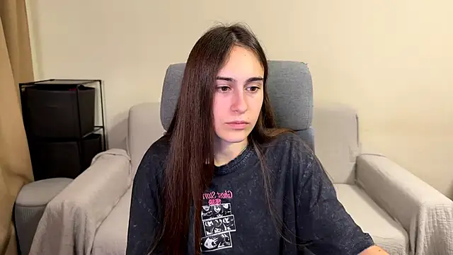 Snapshot of AliceKolltt chatting on November 5, 5:27 pm AliceKolltt online show from November 5, 5:27 pm