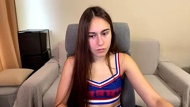 Snapshot of AliceKolltt chatting on November 12, 9:57 am AliceKolltt online show from November 12, 9:57 am