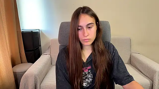 Snapshot of AliceKolltt chatting on September 18, 10:07 am AliceKolltt online show from September 18, 10:07 am