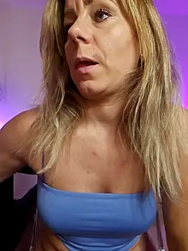 angela 88 online show from November 28, 1:44 pm