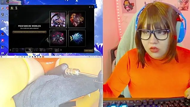Snapshot of crystal7u7 chatting on October 17, 8:21 pm crystal7u7 online show from October 17, 8:21 pm