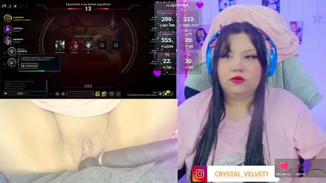 crystal7u7 online show from November 6, 8:46 pm