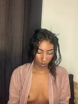 talitasilvx online show from February 20, 1:46 pm