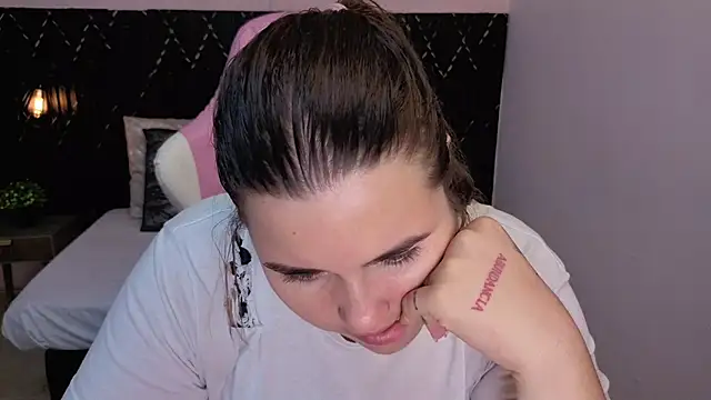 Aabby lee online show from April 9, 7:31 pm