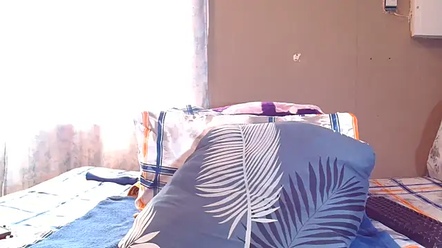 Snapshot of BERNINIBLUSHX89 chatting on December 5, 12:04 pm BERNINIBLUSHX89 online show from December 5, 12:04 pm