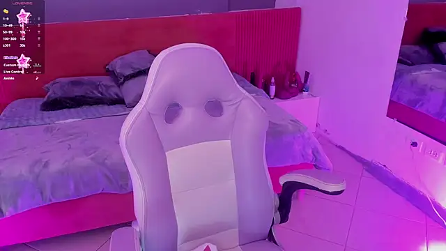 katia bigboobs1 online show from April 21, 6:25 pm
