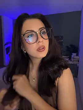 EmaSaenz online show from July 25, 11:55 pm