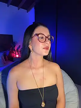 Snapshot of EmaSaenz chatting on September 23, 8:38 pm EmaSaenz online show from September 23, 8:38 pm