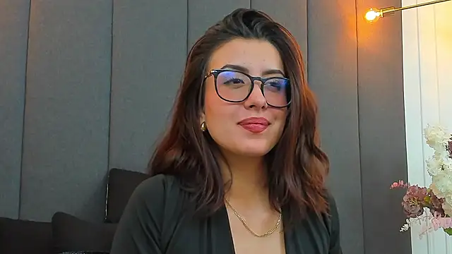 Snapshot of EmaSaenz chatting on February 12, 10:15 pm EmaSaenz online show from February 12, 10:15 pm