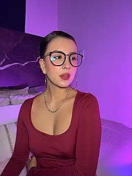 Snapshot of EmaSaenz chatting on October 11, 9:16 pm EmaSaenz online show from October 11, 9:16 pm