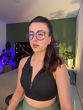 EmaSaenz online show from March 12, 8:46 pm