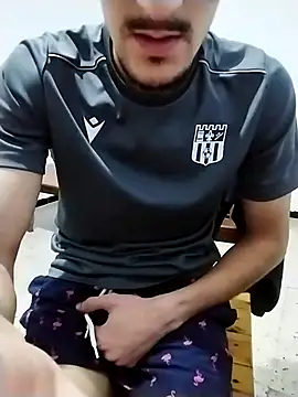 Zoro 23cm online show from November 18, 9:29 pm