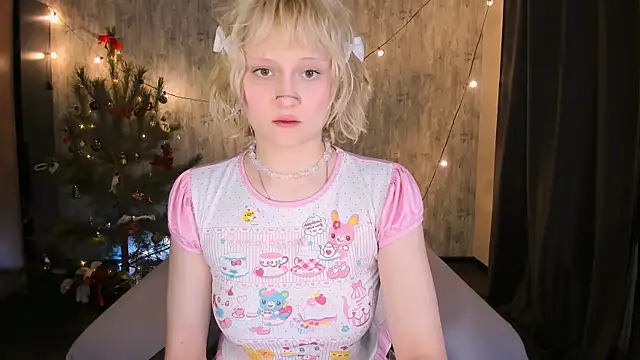 MariaMango online show from January 13, 7:40 pm