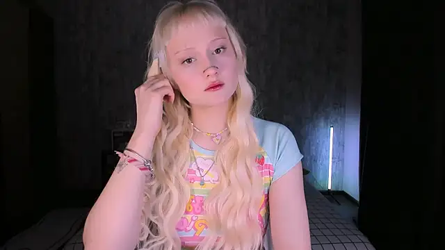 MariaMango online show from November 9, 1:37 pm