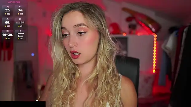 Alexis   Texas online show from October 3, 6:20 pm