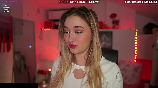 Alexis   Texas online show from November 15, 2:43 pm