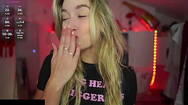 Alexis   Texas online show from September 17, 7:05 pm