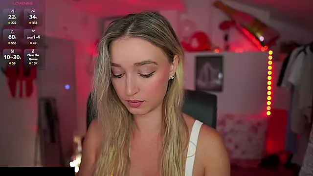 Alexis   Texas online show from September 9, 1:09 pm