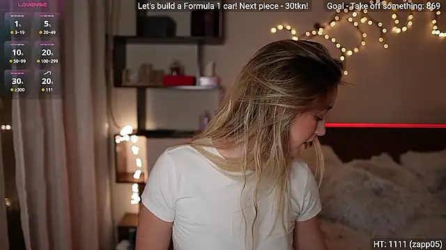 Snapshot of Alexis___Texas chatting on January 17, 6:00 pm Alexis Texas online show from January 17, 6:00 pm