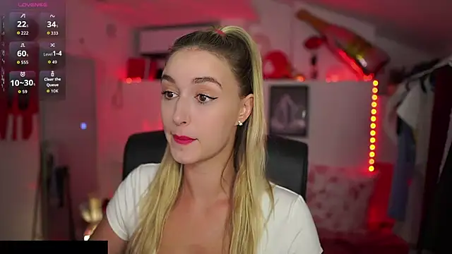 Alexis   Texas online show from September 12, 6:40 pm