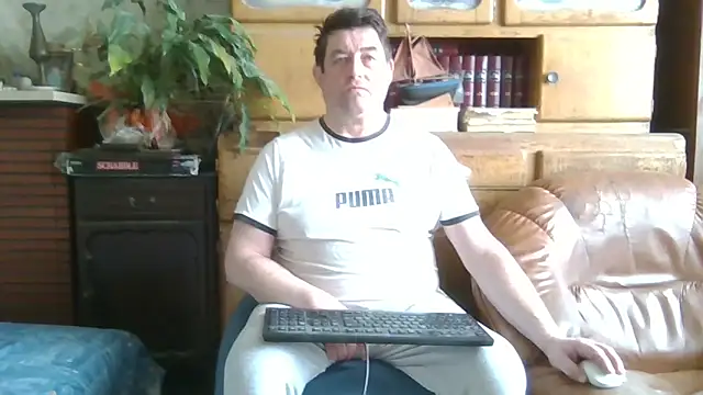 sympatrique online show from February 15, 9:49 am