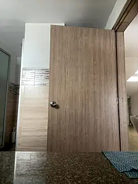 alina stark online show from December 18, 8:01 pm