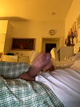 Frank22xx online show from November 23, 5:45 pm