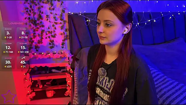 RozieRose online show from May 1, 8:36 pm