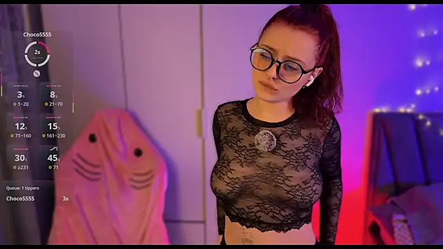 RozieRose online show from March 21, 4:35 am