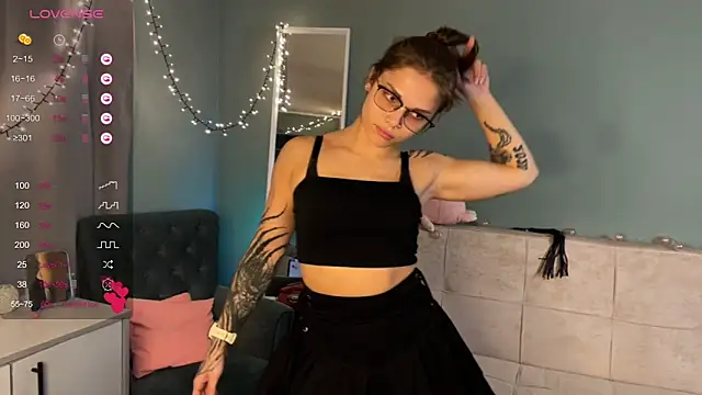 HumbleJess online show from April 29, 4:11 pm