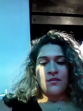 Sara smiiith211 online show from March 22, 3:20 am