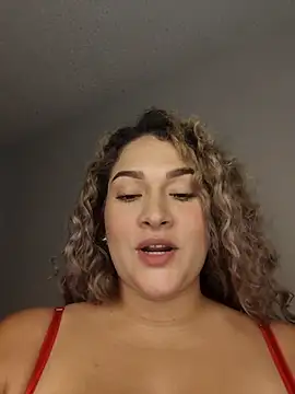 Sara smiiith211 online show from March 8, 3:37 pm