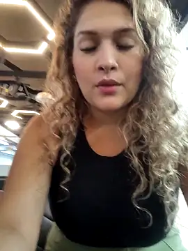 Sara smiiith211 online show from March 15, 2:14 am