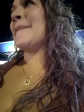 Sara smiiith211 online show from February 8, 12:41 am