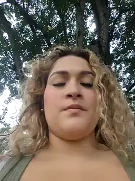 Sara smiiith211 online show from January 15, 8:23 pm