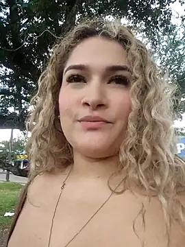 Sara smiiith211 online show from January 9, 6:59 pm