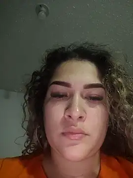 Sara smiiith211 online show from May 14, 9:12 pm
