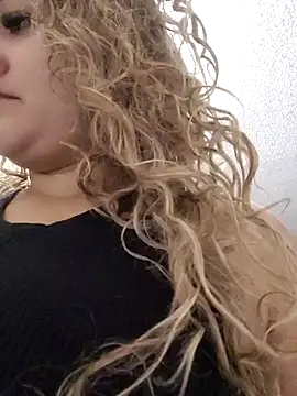 Sara smiiith211 online show from September 9, 10:14 am