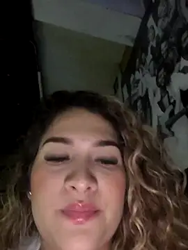 Sara smiiith211 online show from October 26, 2:01 am